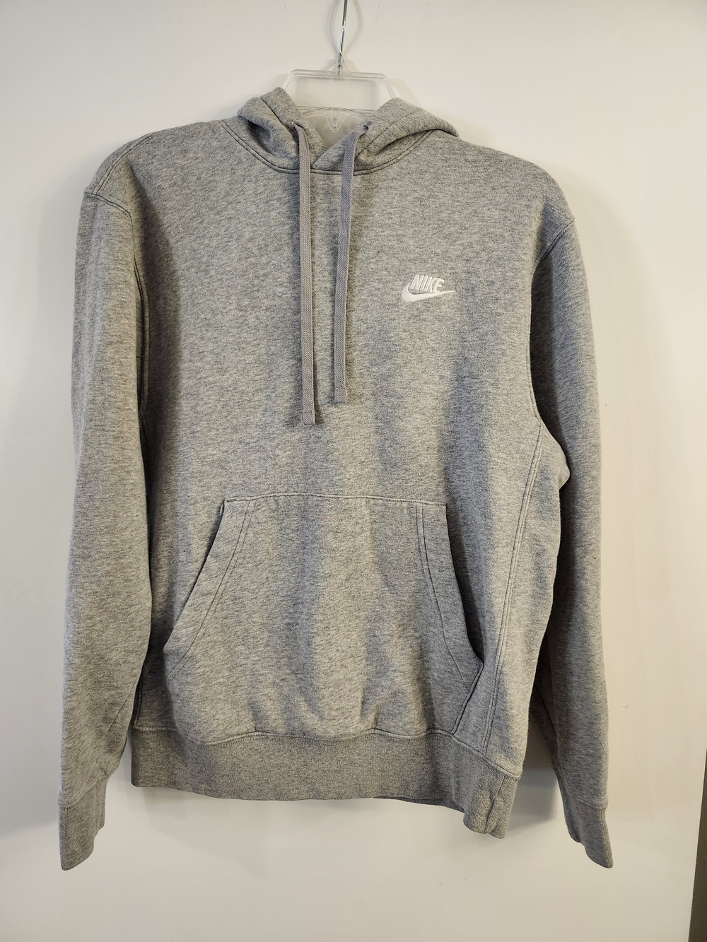 Nike Women’s Heather Gray Crewneck Sweatshirt